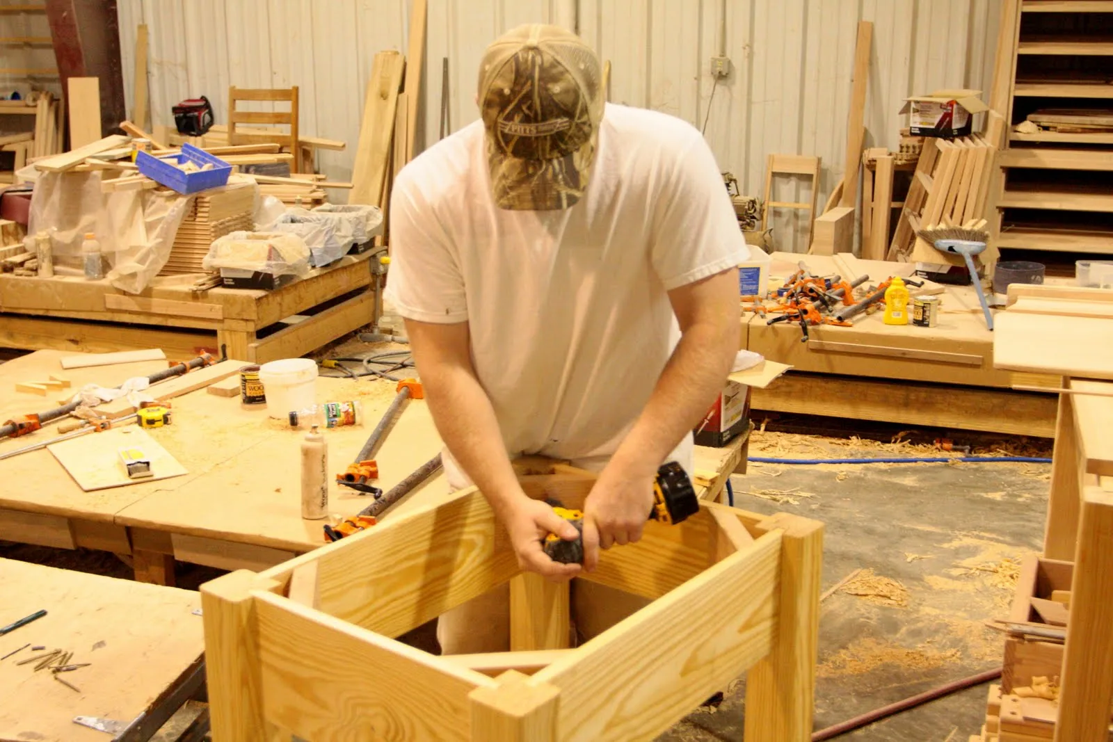 Assembly with power drill